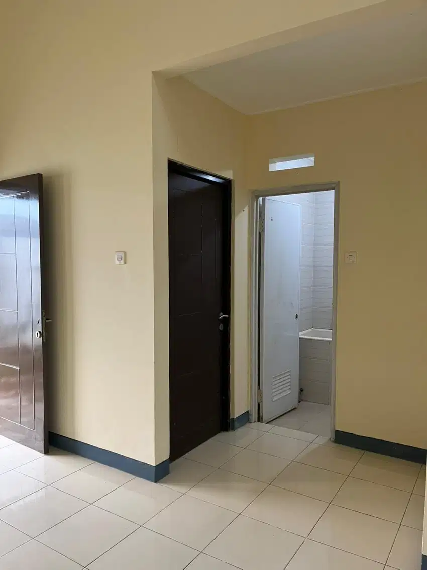 Di jual rumah murah di Green Ara cluster Damar. Harapan indah bekasi