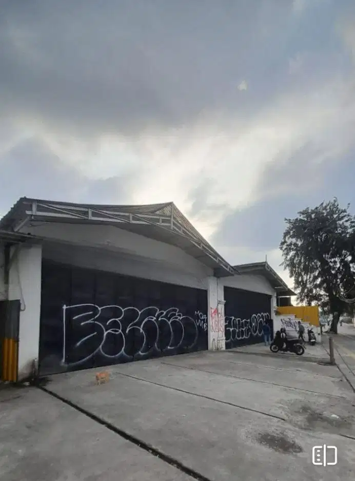 DISEWA 2 RUKO EX SORUM MOBIL DI KOMERSIL PONDOK BAMBU JAKARTA TIMUR
