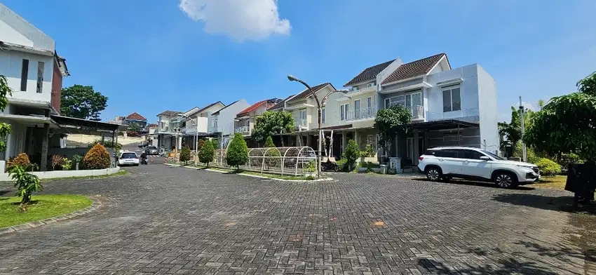 rumah mewah murah BU SEGERA di ikan gurame suhat dekat kampus UB UMM