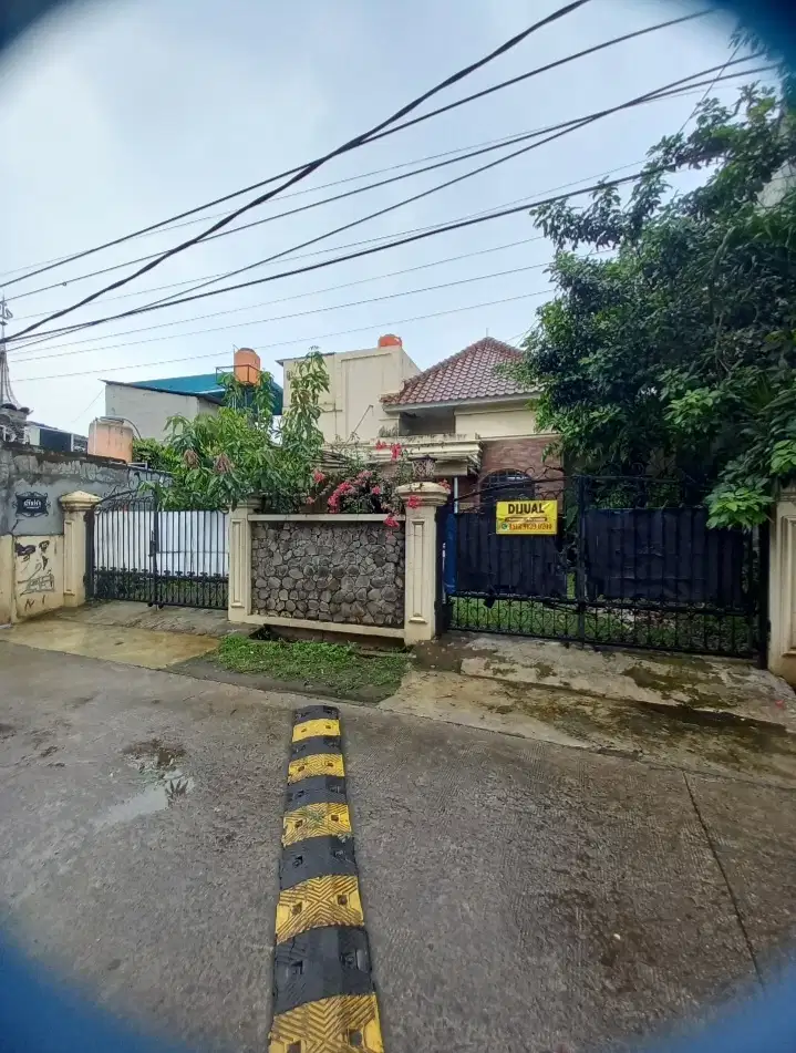 Rumah KOKOH hitung tanah saja Lt 342m2 JATIWARINGIN ASRI