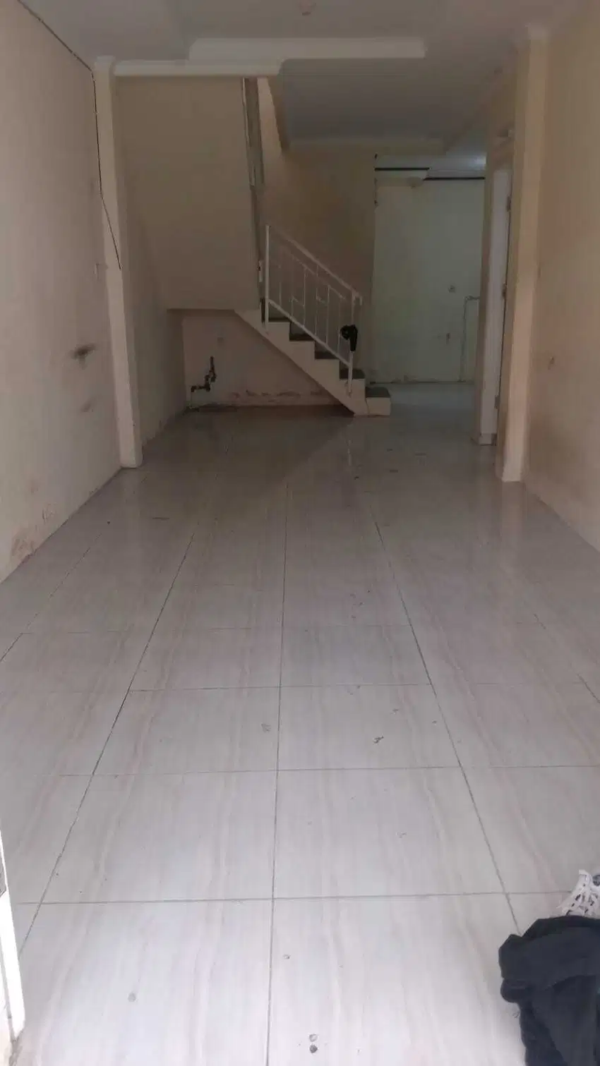 DISEWAKAN CEPAT RUMAH DI JALAN MIRINDA