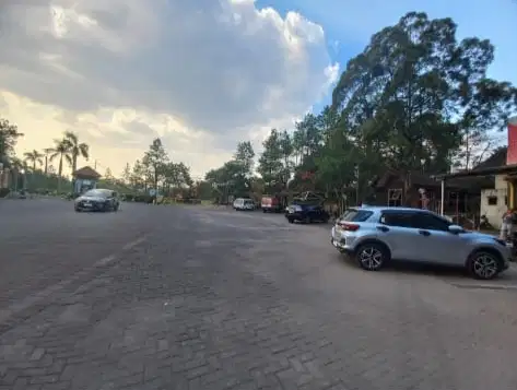 Di Jual Tanah Padat 2 Lahan  Strategis Dekat Di Sorkarno-Hatta