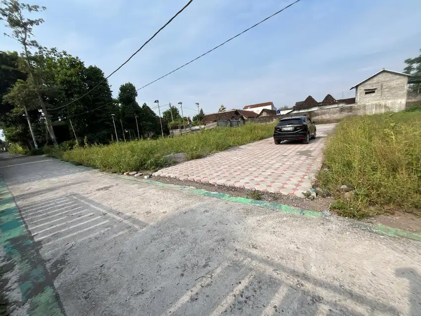 DEKAT AMBARUKMO MALL: Tanah Area Janti Jl Berbah Jogja, SHM