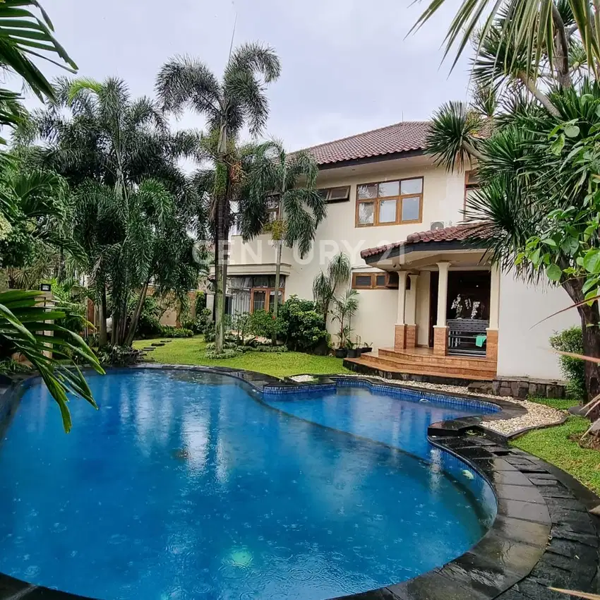 Dijual Rumah Mewah Dengan Swimming Pool Di Ampera Jaksel