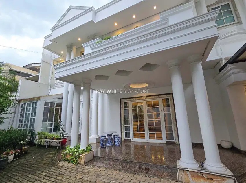 Rumah Mewah Lokasi Elite di Karang Asem Utara Kuningan
