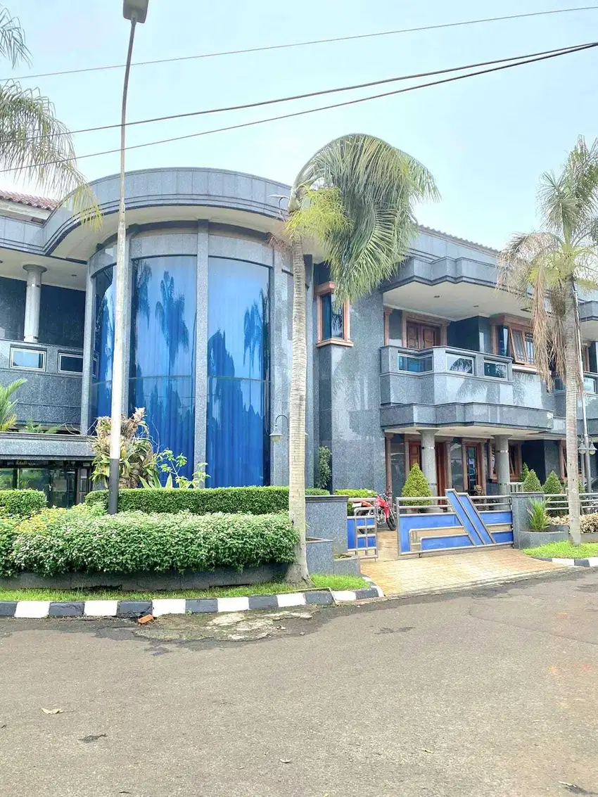 Dijual Rumah Mewah, Asri, Nyaman, Aman dan strategis di tanjung Barat