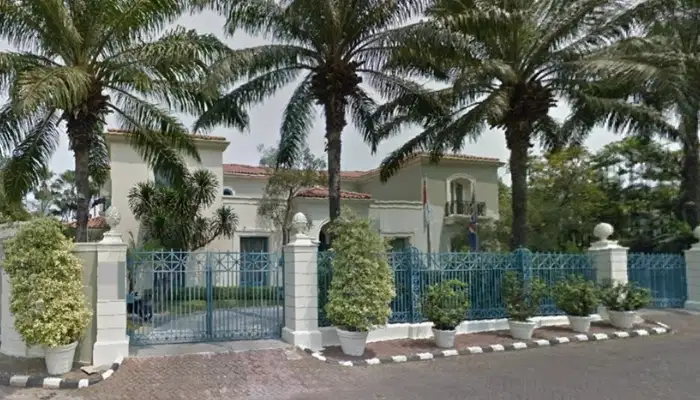 RUMAH TINGGAL 2 LANTAI JL. ANGGREK INDAH LESTARI