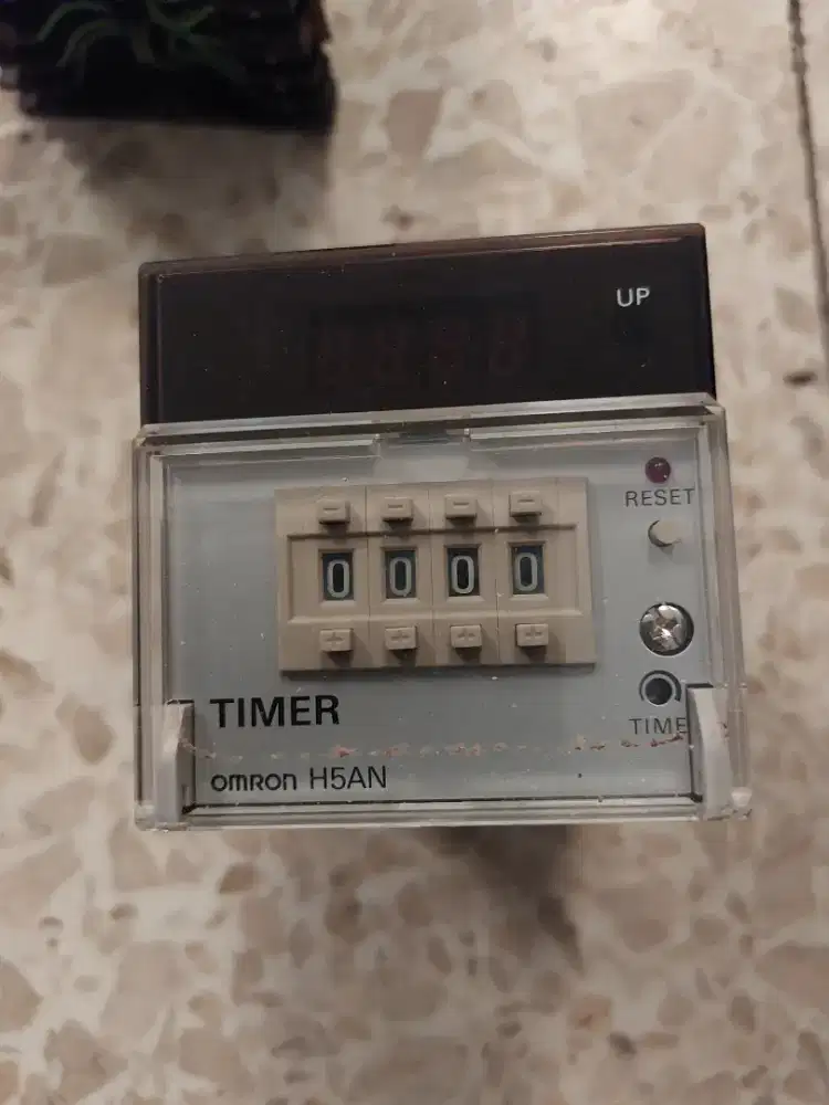 Jual timer omron