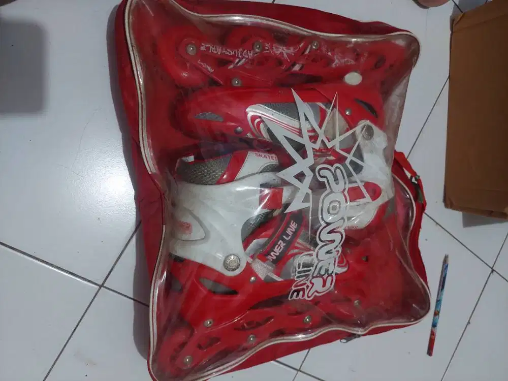 Sepatu Roda Tiga Power