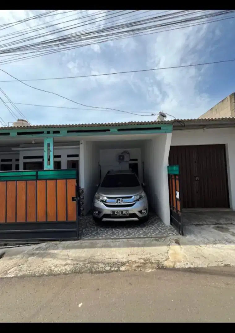 Rumah second dijual+kios 90m2(580jt)akses mobil Cimanggis Depok