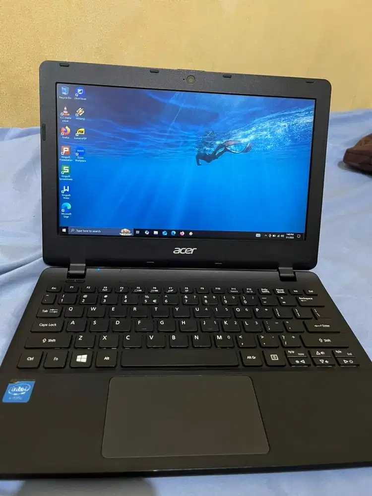 Acer Aspire ES1-111M