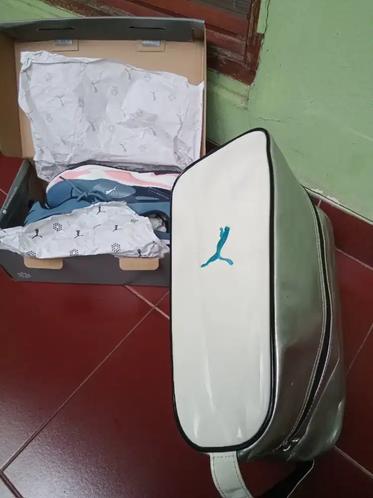 Sepatu golf puma baru original with box