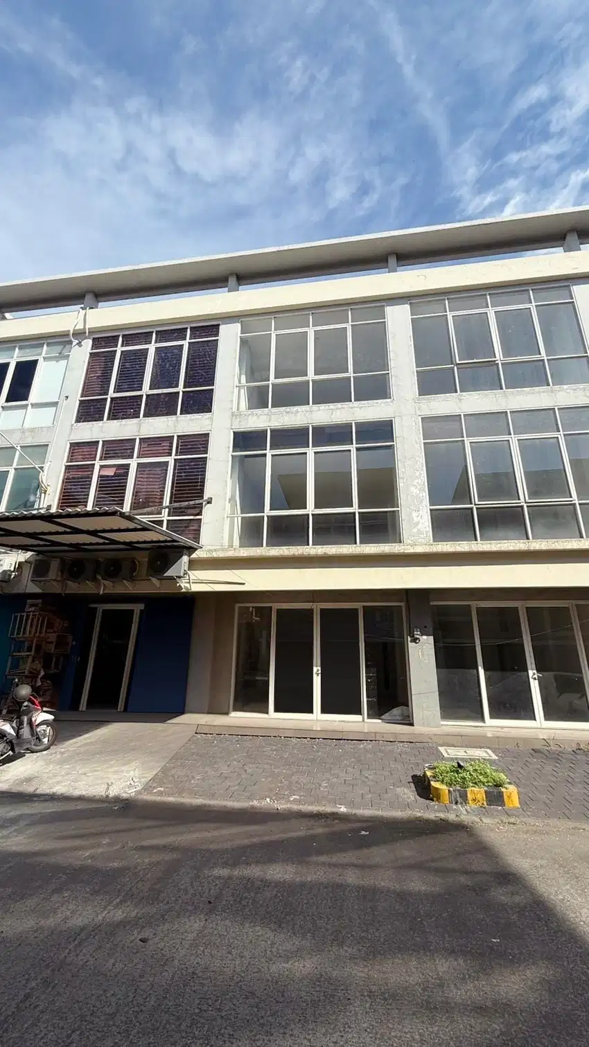 DIJUAL RUKO MURAH ROYAL CROWN PALACE DEKAT GUNUNG ANYAR