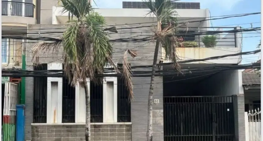 Rumah Komersial di Jalan raya Simpang Darmo Permai Selatan