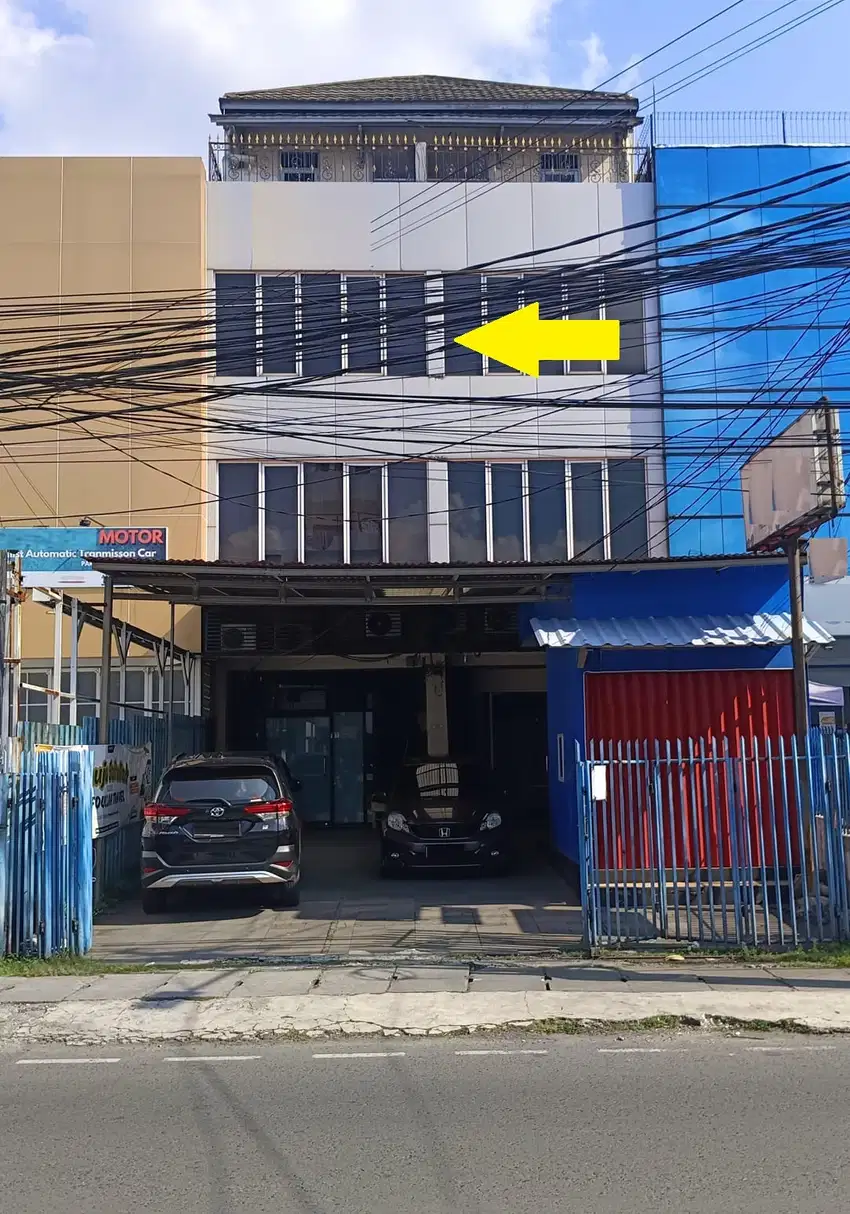 Dijual Cepat Ruko Utan Kayu, Lokasi Komersial Pinggir Jalan Raya