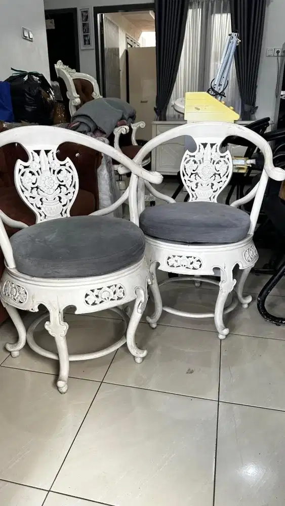 kursi ukir klasik Jepara