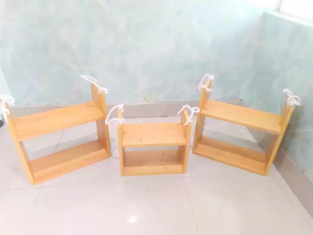 Rak dinding serbaguna