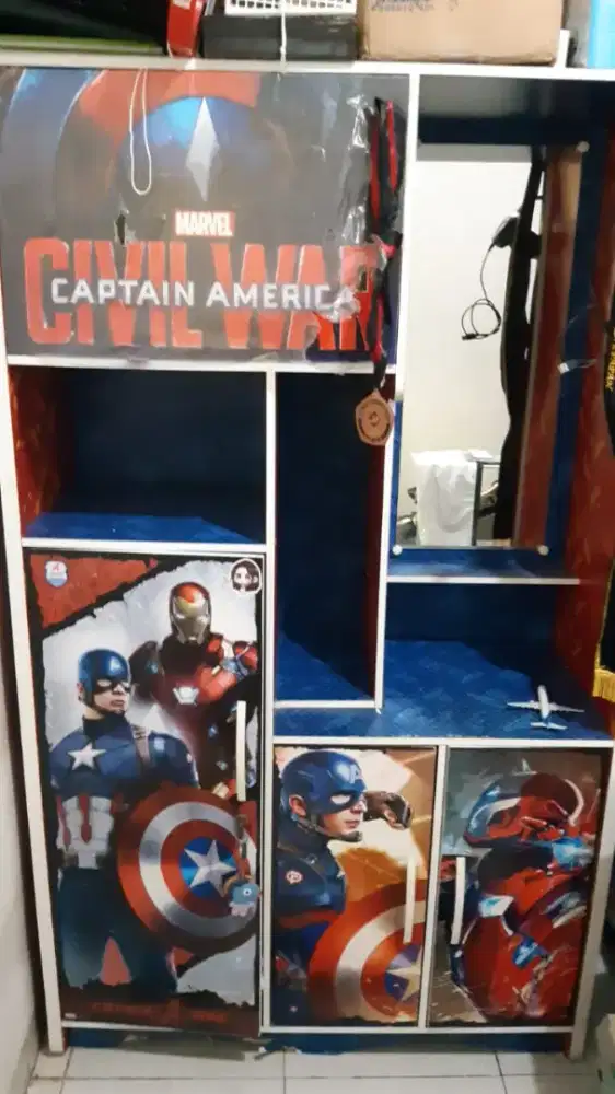 Meja belajar + Lemari