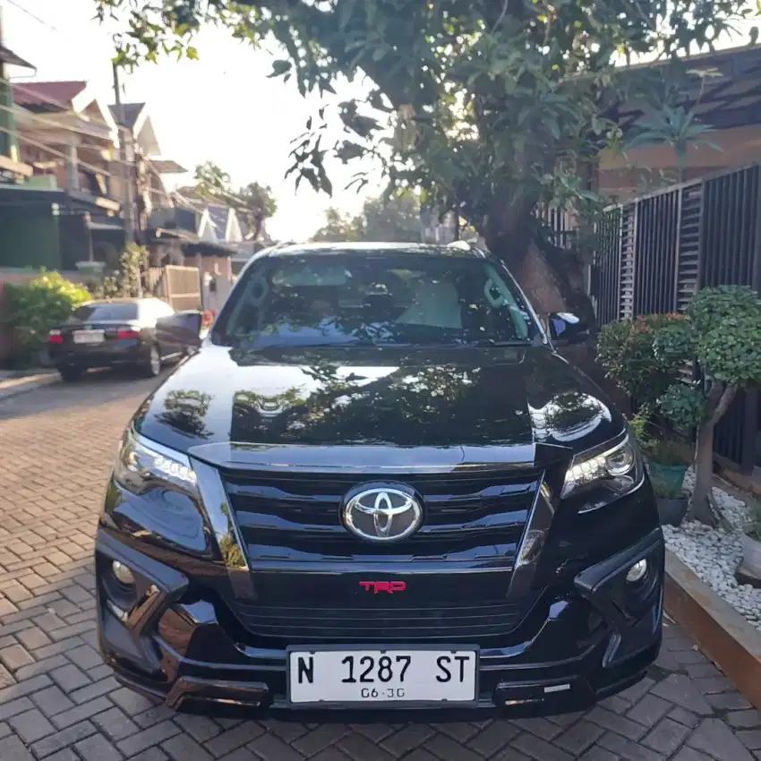 Jual fortuner vrz 2020 trd