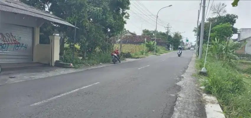 Tanah Murah Strategis Bonus Rumah Besar di Caturharjo Sleman