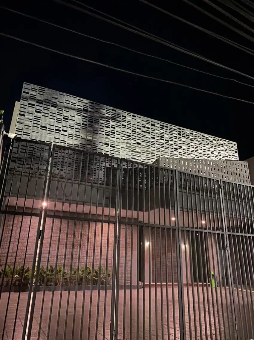 DIJUAL Rumah Raya Satelit Indah Strategis Full Marmer