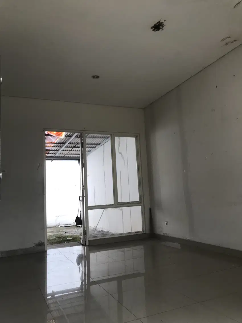 Disewakan Rumah di Cluster Adara Harapan Indah Bekasi