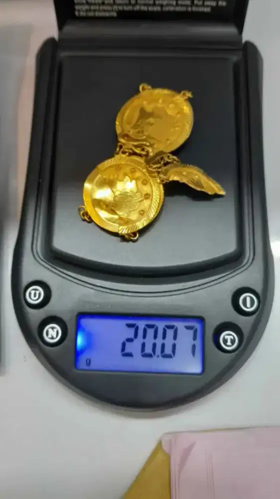 Terima jual beli emas dan berlian