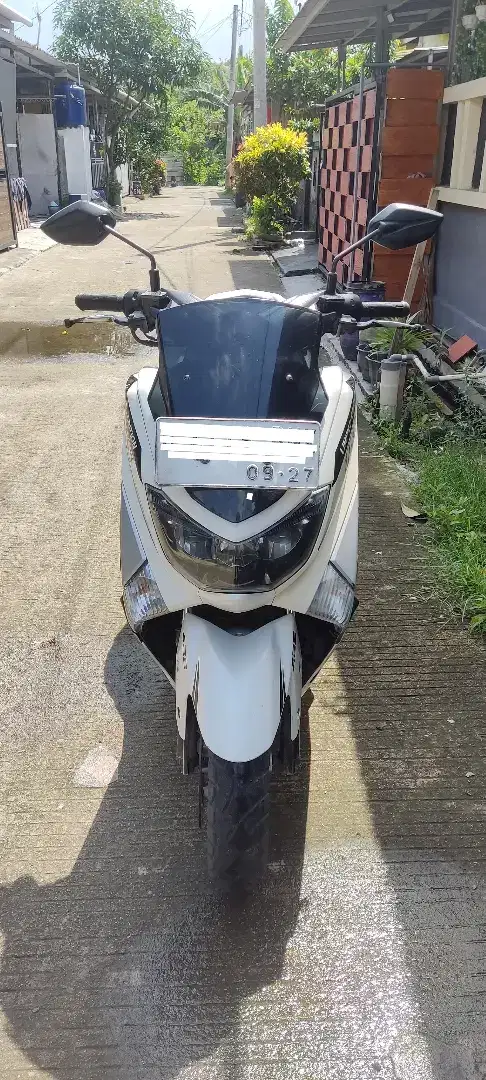 Dijual motor Nmax cepat 13,8 juta plat b barat