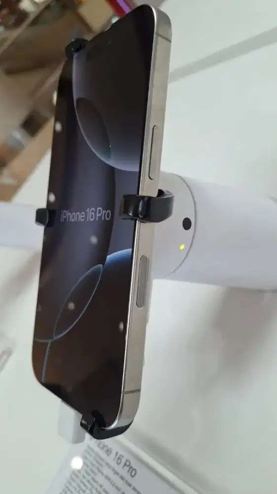 iPhone 16 Pro New