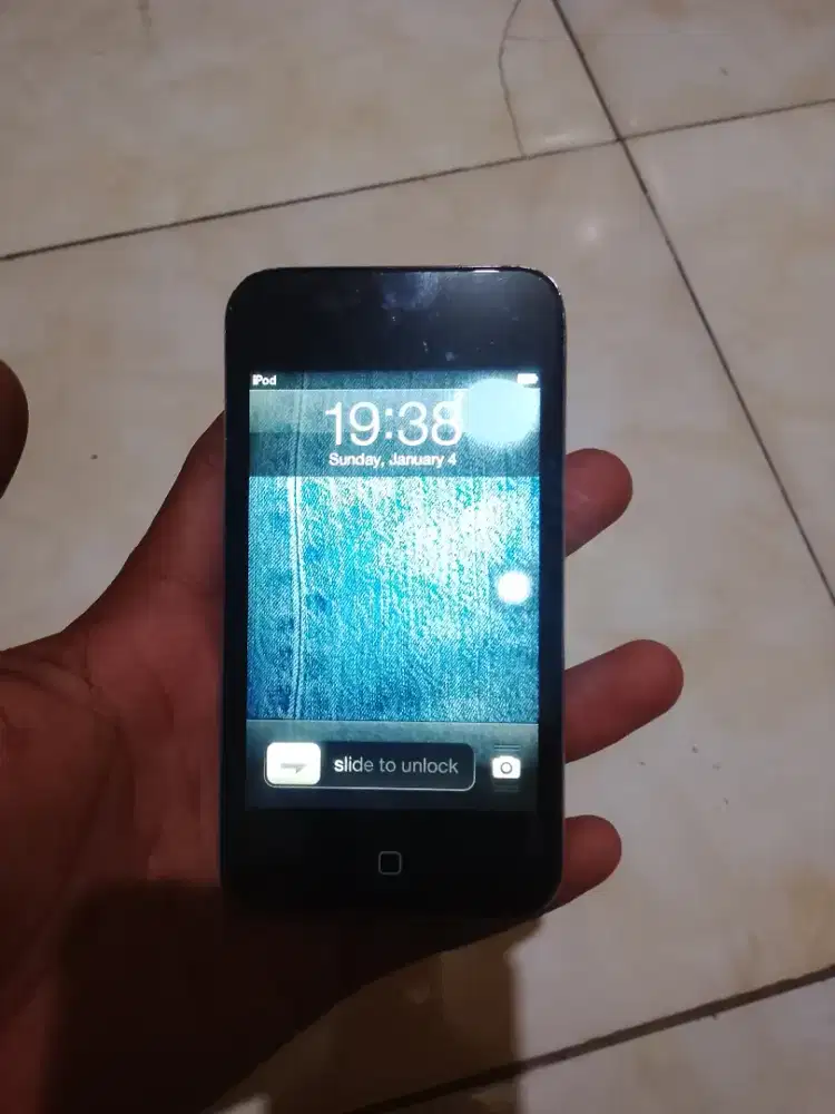 Ipod touch 4th 8gb model A1367