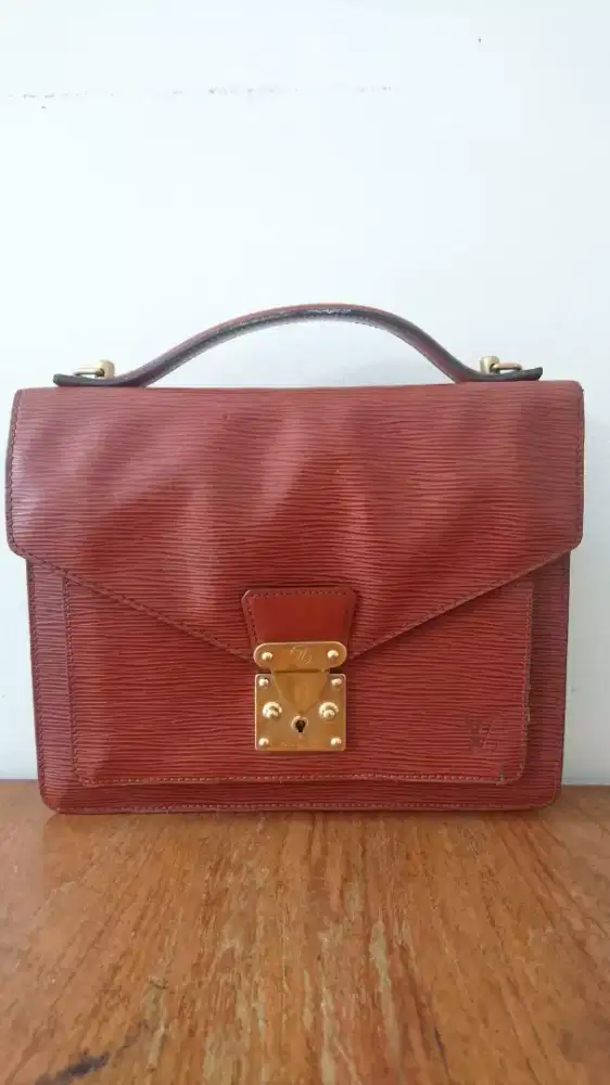 Louis Vuitton Monceau epi