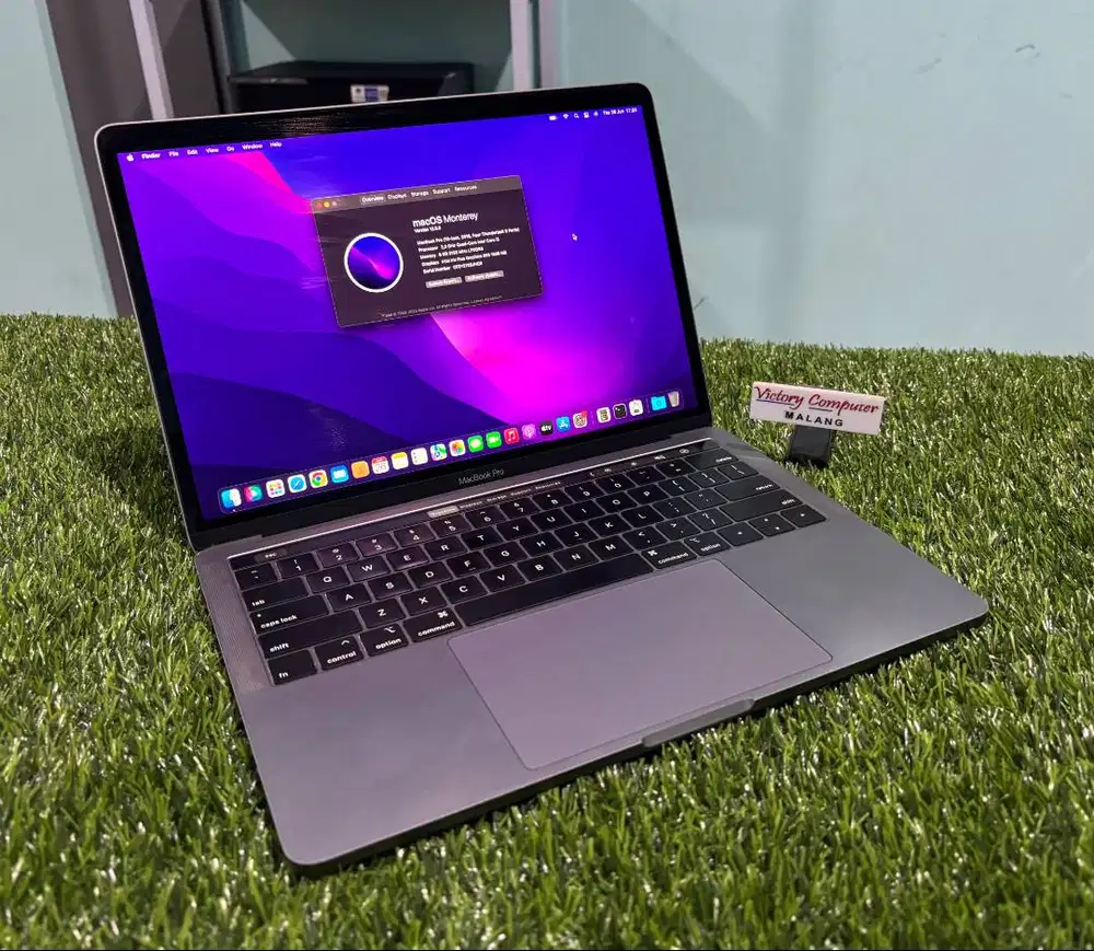 jual Macbook Pro A1989 Touch Bar 2018 mulus diMalang