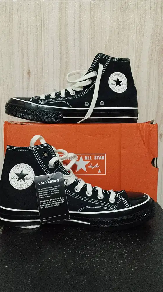 Sepatu Converse Pria