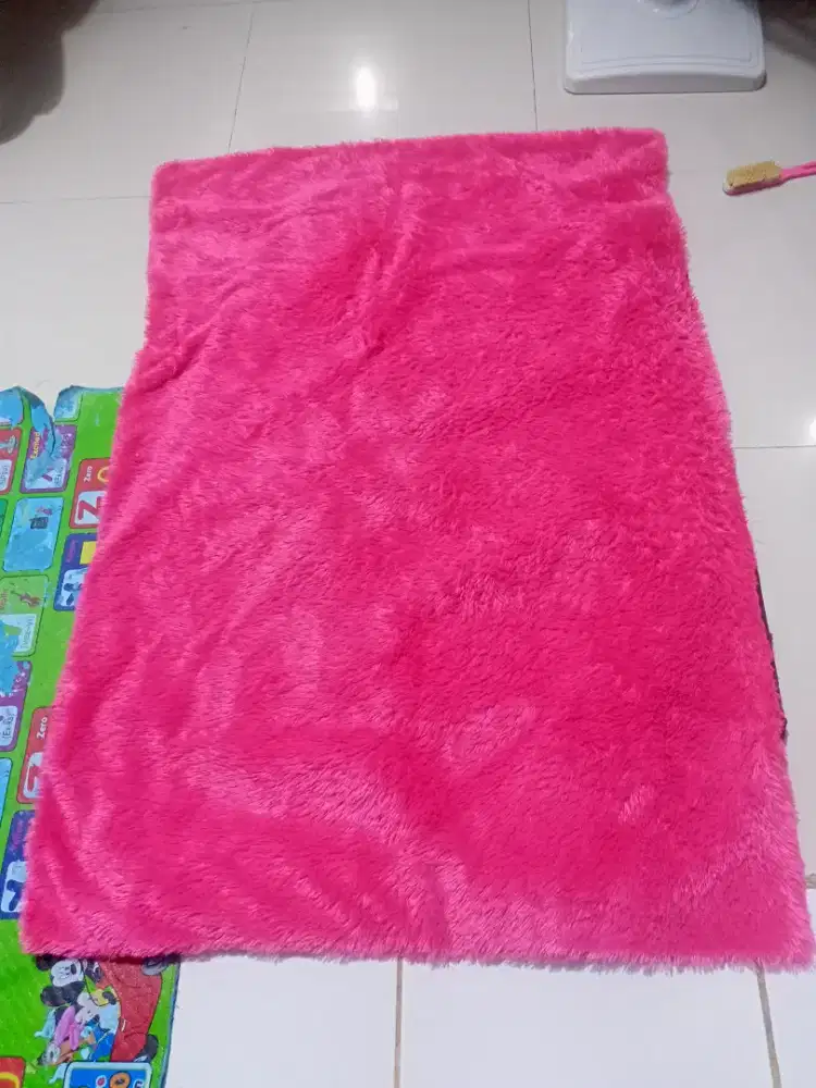 Karpet bulu Korea pink