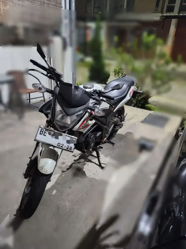 Dijual Honda CB 150 R