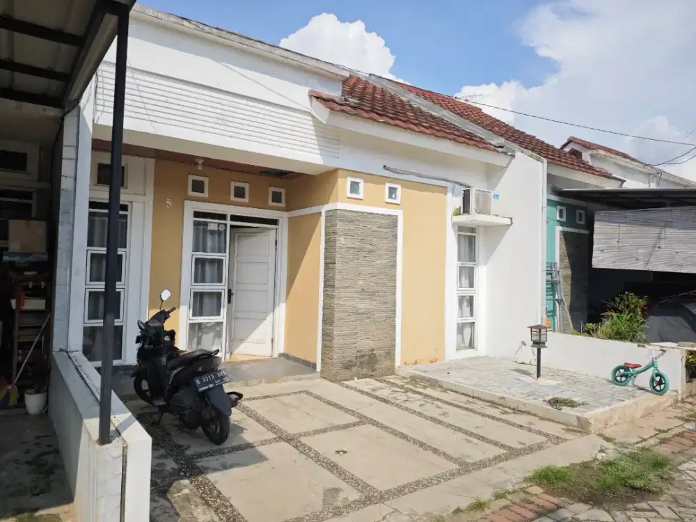 Disewakan Rumah Tinggal di setu residence