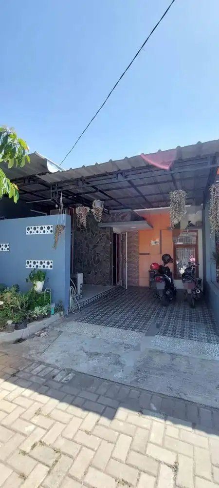 Rumah Strategis Siap Huni di Jantung Kota Karawang! Dekat Tol & Mall.