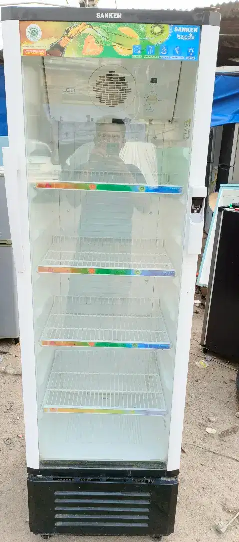 Showcase sanken uk 5 rak