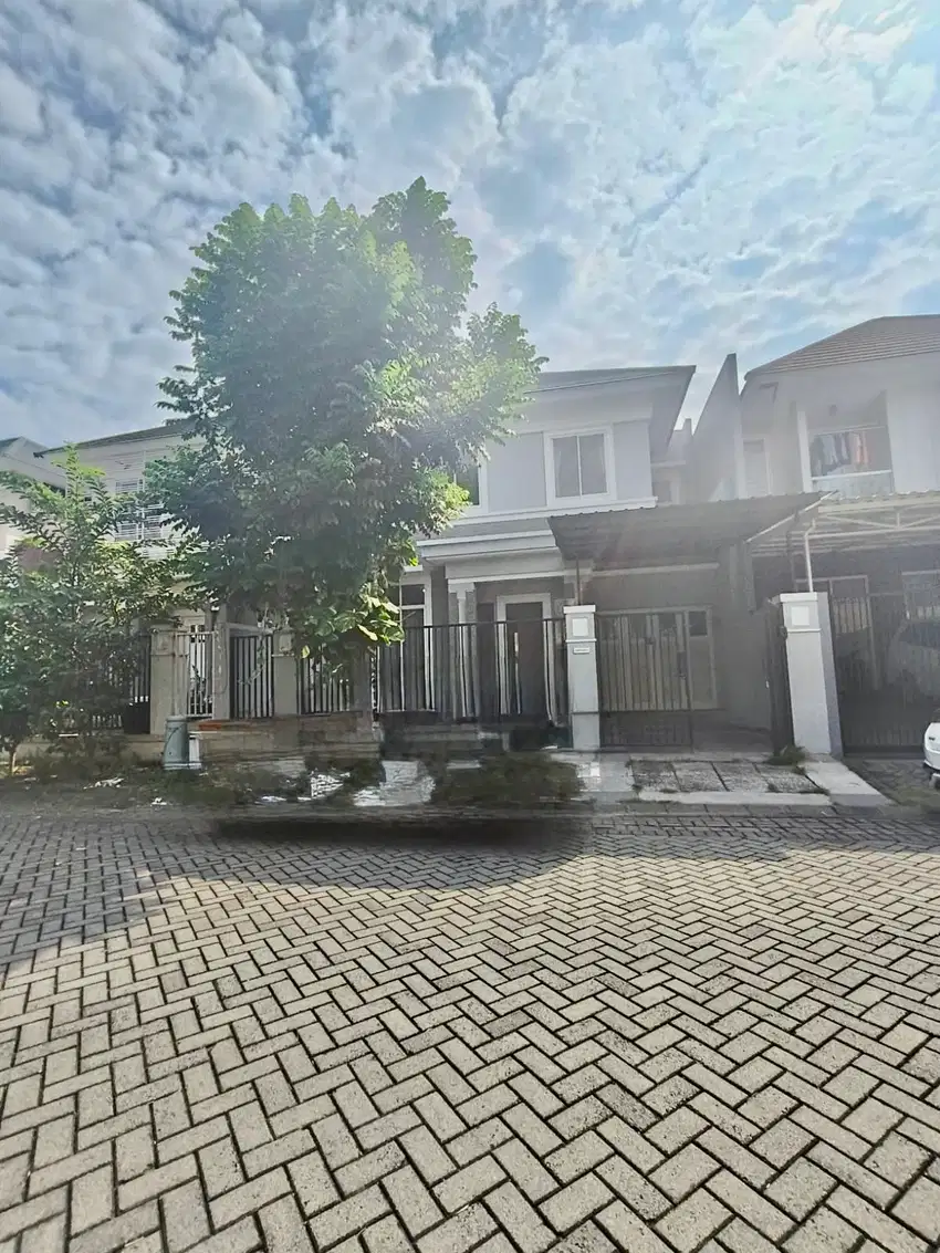 DISEWAKAN RUMAH ALAM GALAXY 4 KT 2 LANTAI MINIMALIS DEKAT CITRALAND