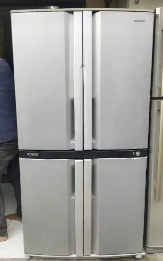 Kulkas side by side 4 pintu SHARP
