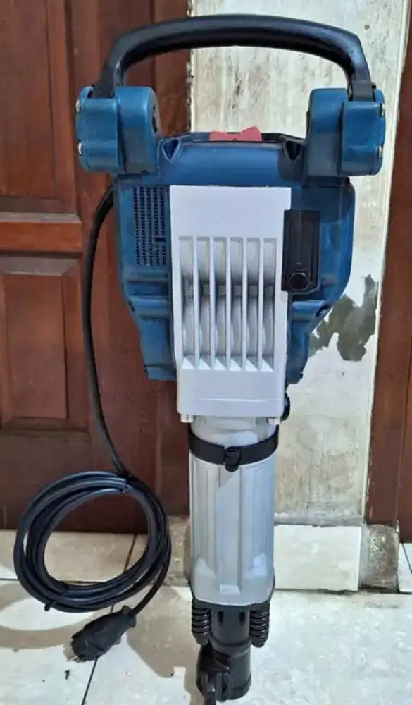 Mesin Bobok aspal tembok jalanan beton BOSCH GSH 16 -30 second mulus