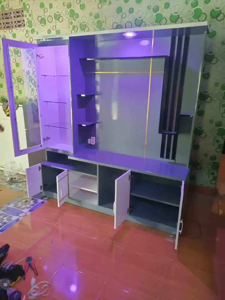 Bufet Tv Minimalis / Partisi / Penyekat Ruangan