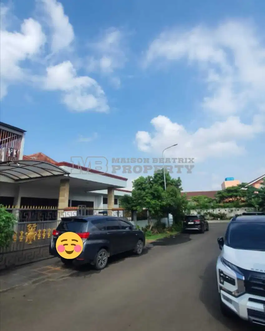 DIJUAL RUMAH 1LT RAPIH SIAP HUNI RUANG TERBUKA DI SEKTOR 1B