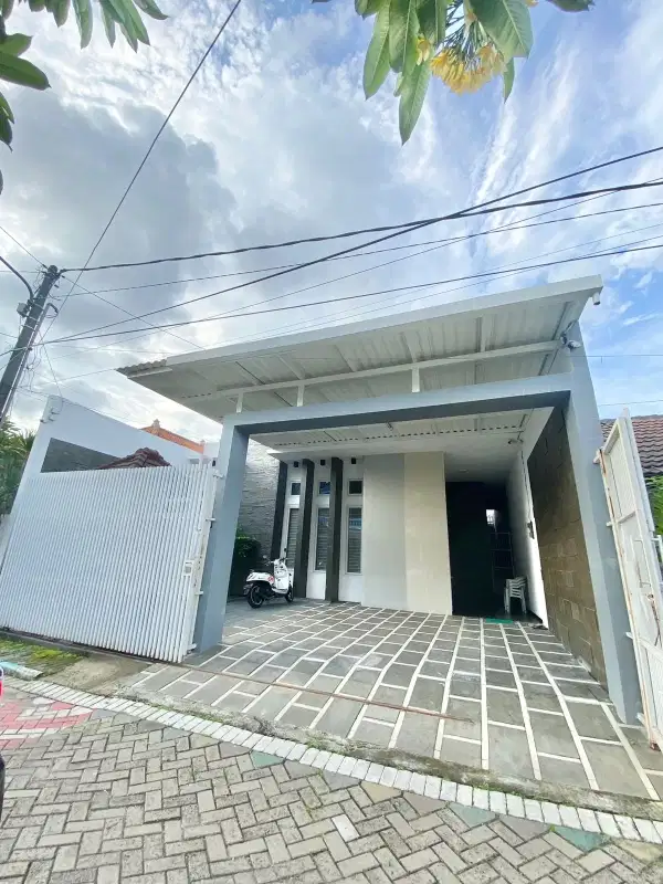 Rumah Terawat Menanggal Bungurasih