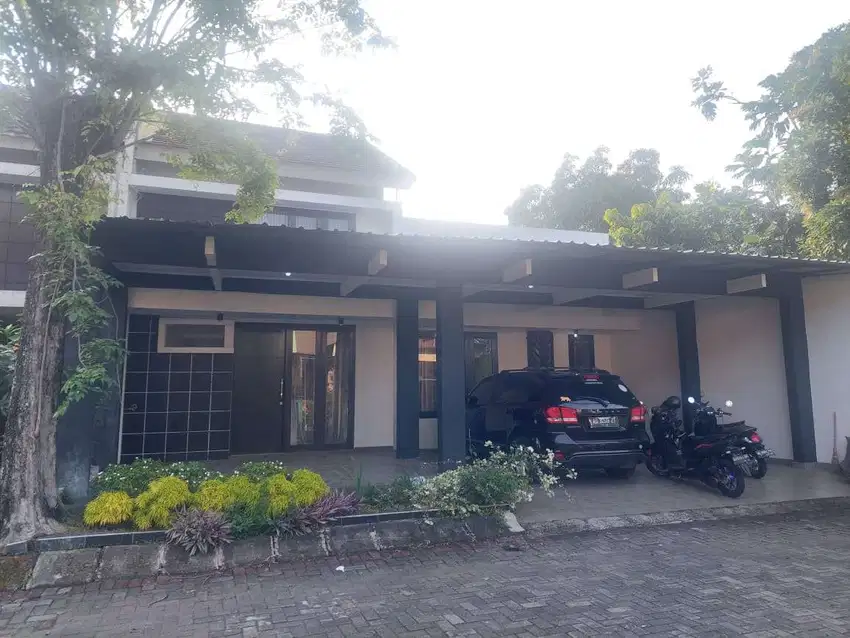Dijual Rumah Lingkungan Cluster Elite - Gajahan Colomadu Karanganyar