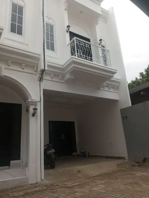 rumah mewah harga murah dekat pintu toll di jagakarsa
