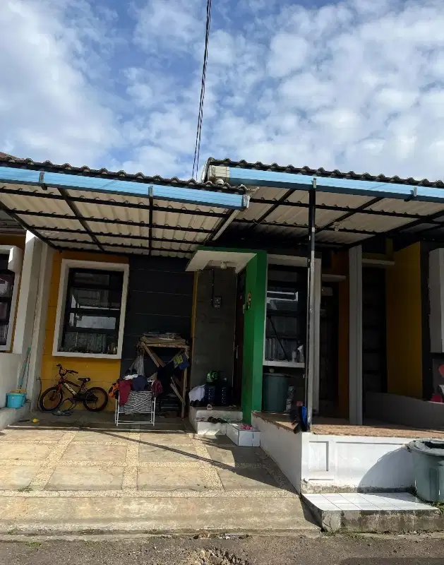 Dijual rumah harga dibawah pasar Lt.84 dekat tol padalarang