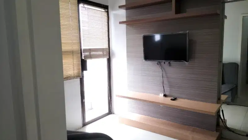 Disewakan Per Tahun. Tipe 2 BR. Full Furnished. Cawang.