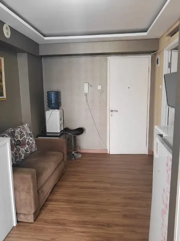 Disewakan Per Tahun. Tipe 2 BR. Full Furnished. Free IPL. Jakarta.