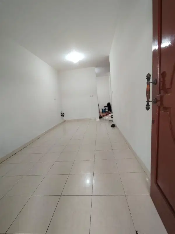 Disewa rumah siap huni baru renovasi 3+1KT di Kelapa Gading